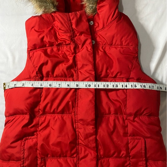 Old Navy Hooded Vest - Picture 5 of 6